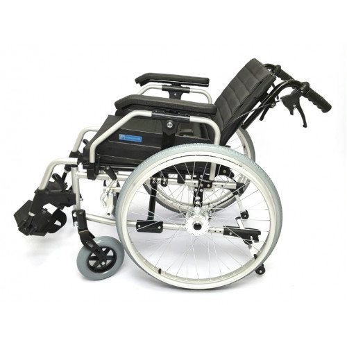 Кресло-коляска инвалидная механическая, облегченная (Titan Deutschland GmbH, артикул 710-033)